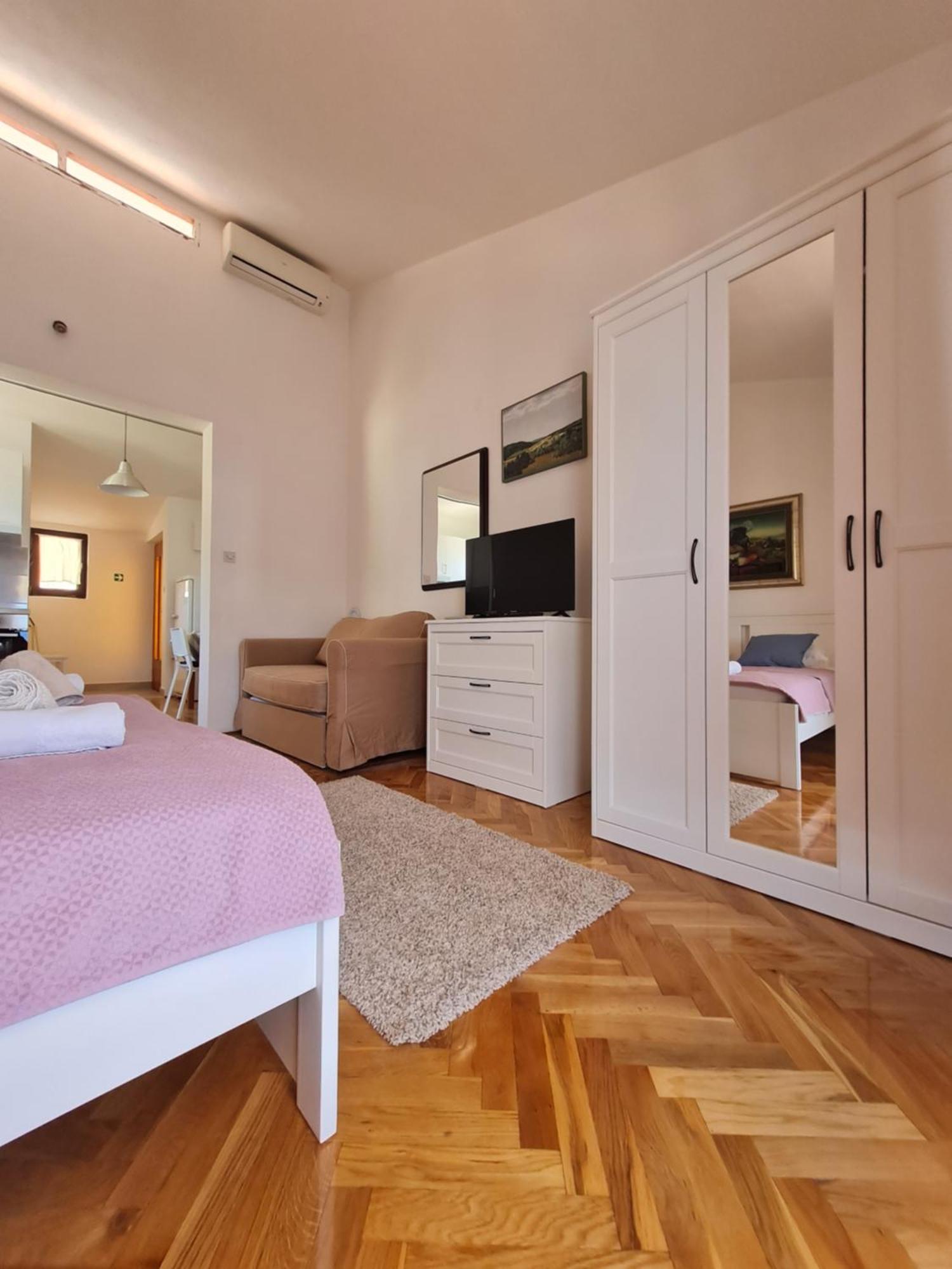 Apartments Apartmani Pintar 麦米科 外观 照片
